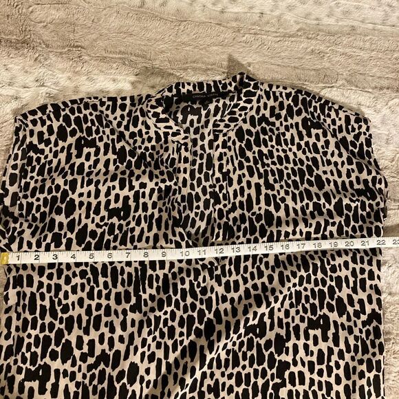 : : CYNTHIA STEEFE Cheetah Print Sleeveless Blouse : : - Picture 11 of 12